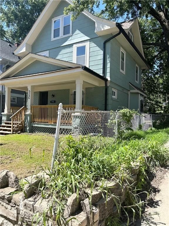 5246 Lyon Avenue — photo 2
