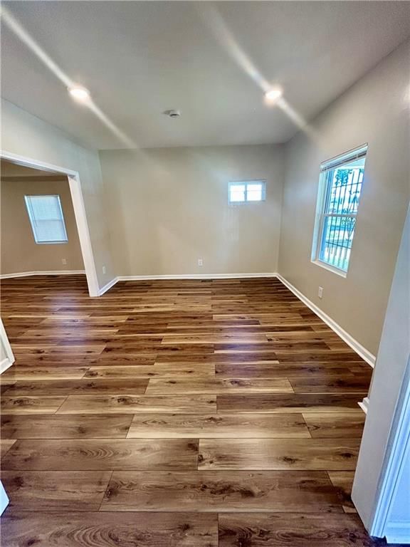 5246 Lyon Avenue — photo 4