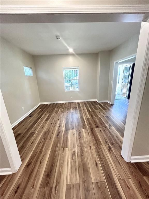 5246 Lyon Avenue — photo 5
