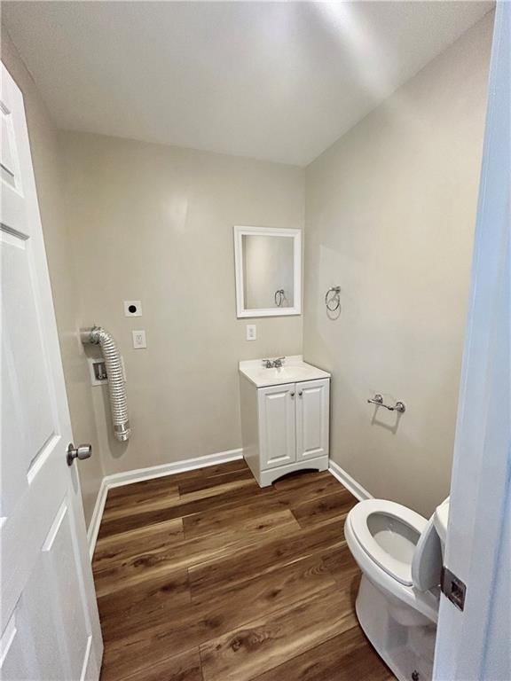 5246 Lyon Avenue — photo 10