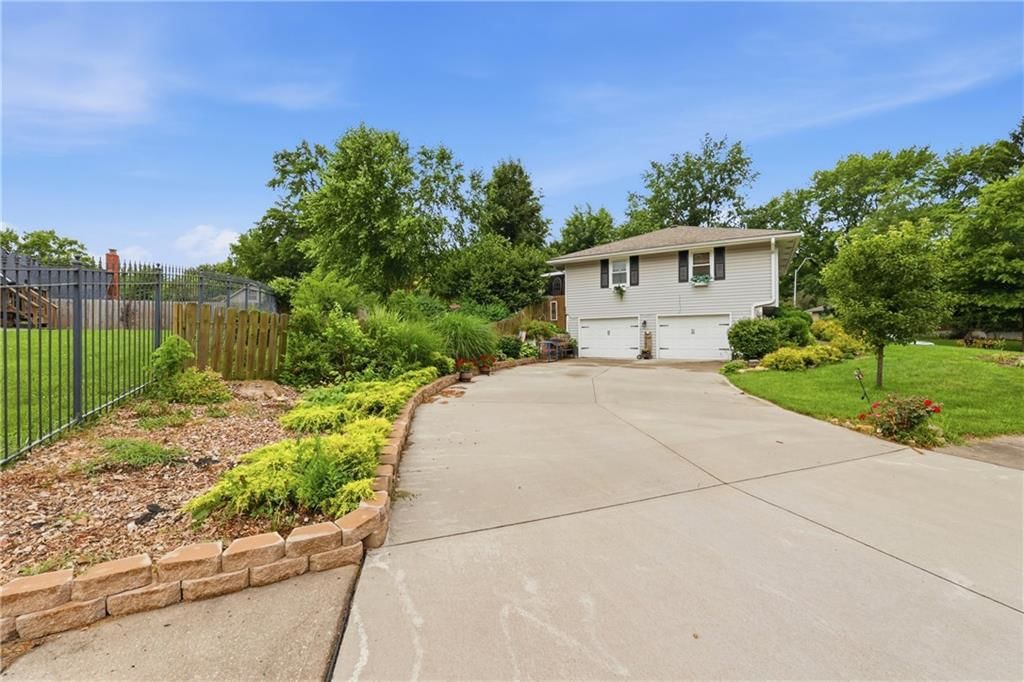 2821 TEPEE Avenue — photo 3