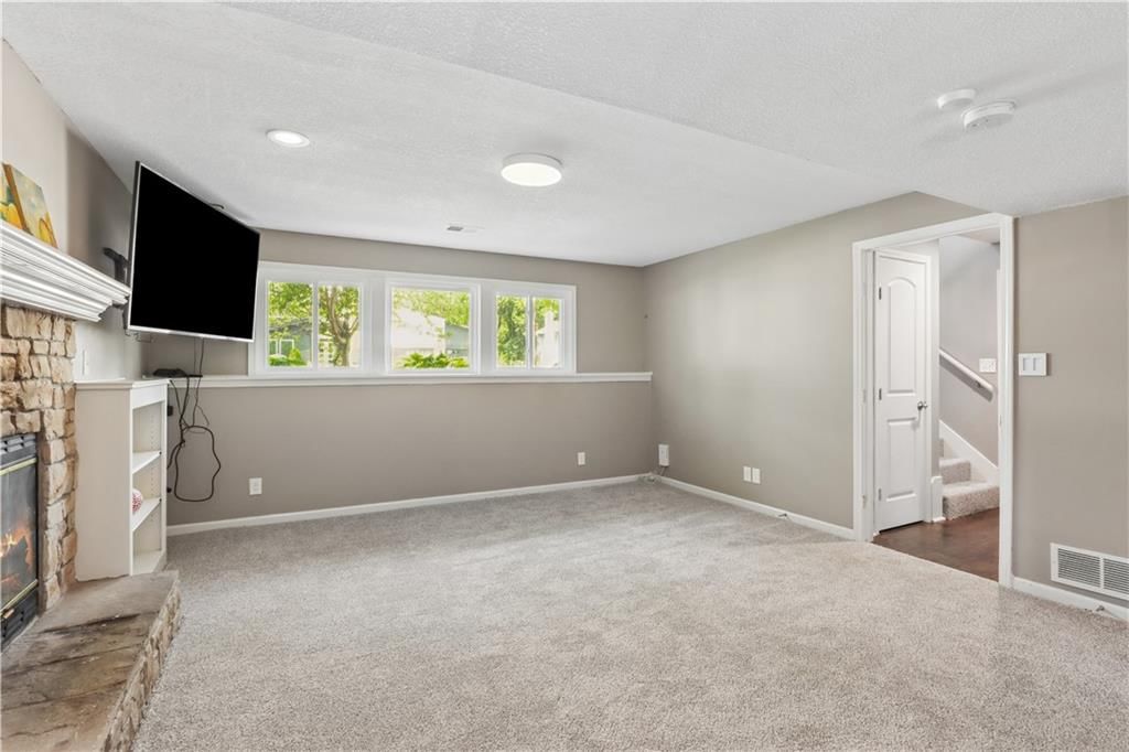 8709 Cleveland Avenue — photo 11