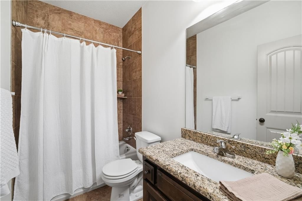 8806 N Norton Avenue — photo 10