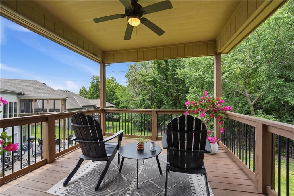 8806 N Norton Avenue — photo 22