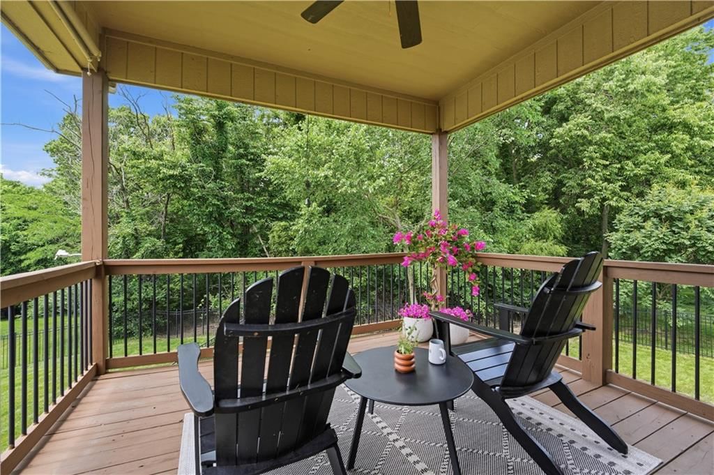8806 N Norton Avenue — photo 23