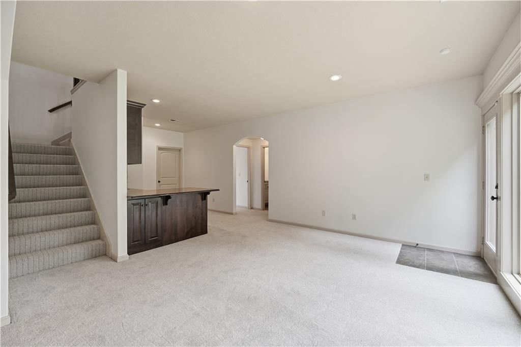 8806 N Norton Avenue — photo 35