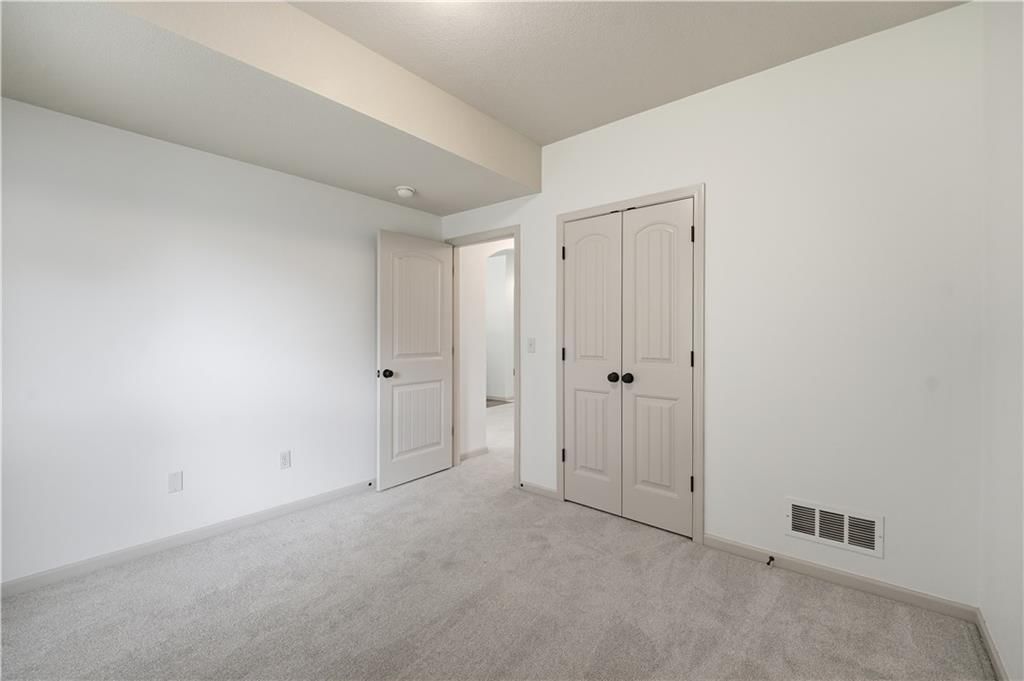 8806 N Norton Avenue — photo 43