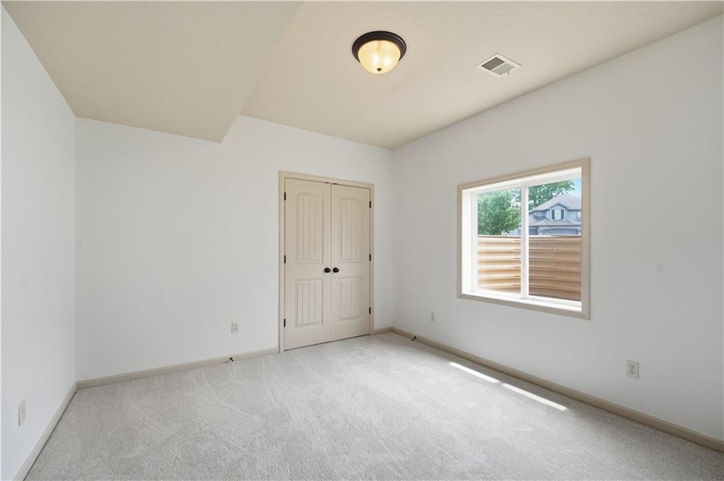 8806 N Norton Avenue — photo 45