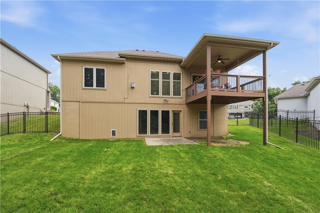 8806 N Norton Avenue — photo 48