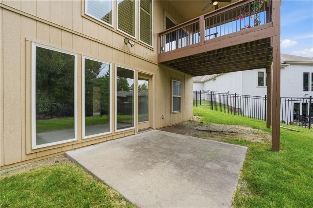 8806 N Norton Avenue — photo 52
