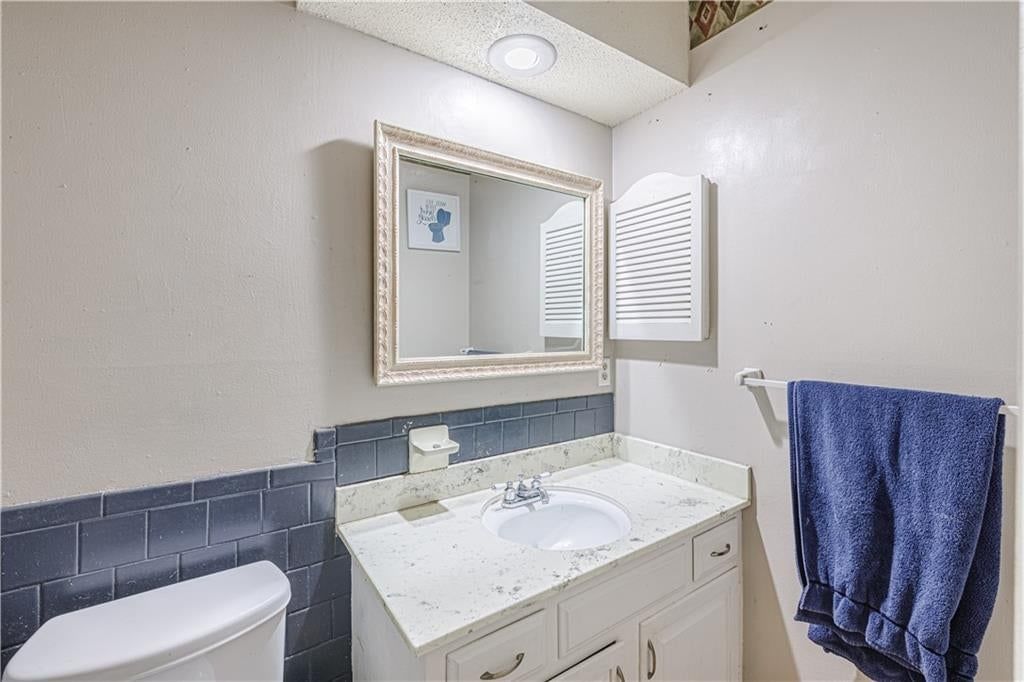 8033 N Harrison Lane — photo 10
