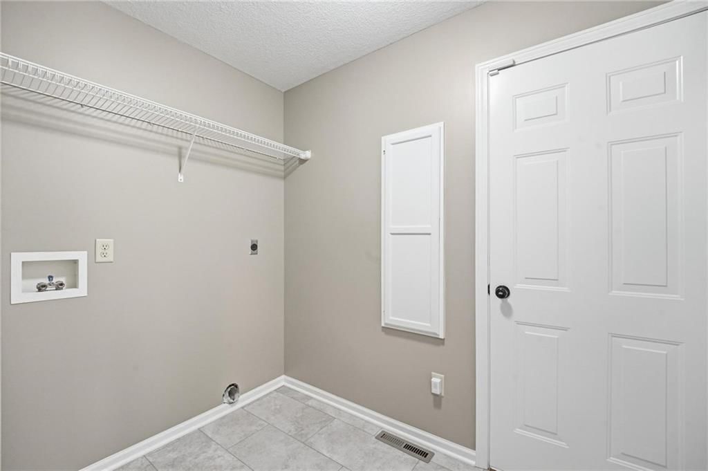 908 SE 12th Street — photo 15