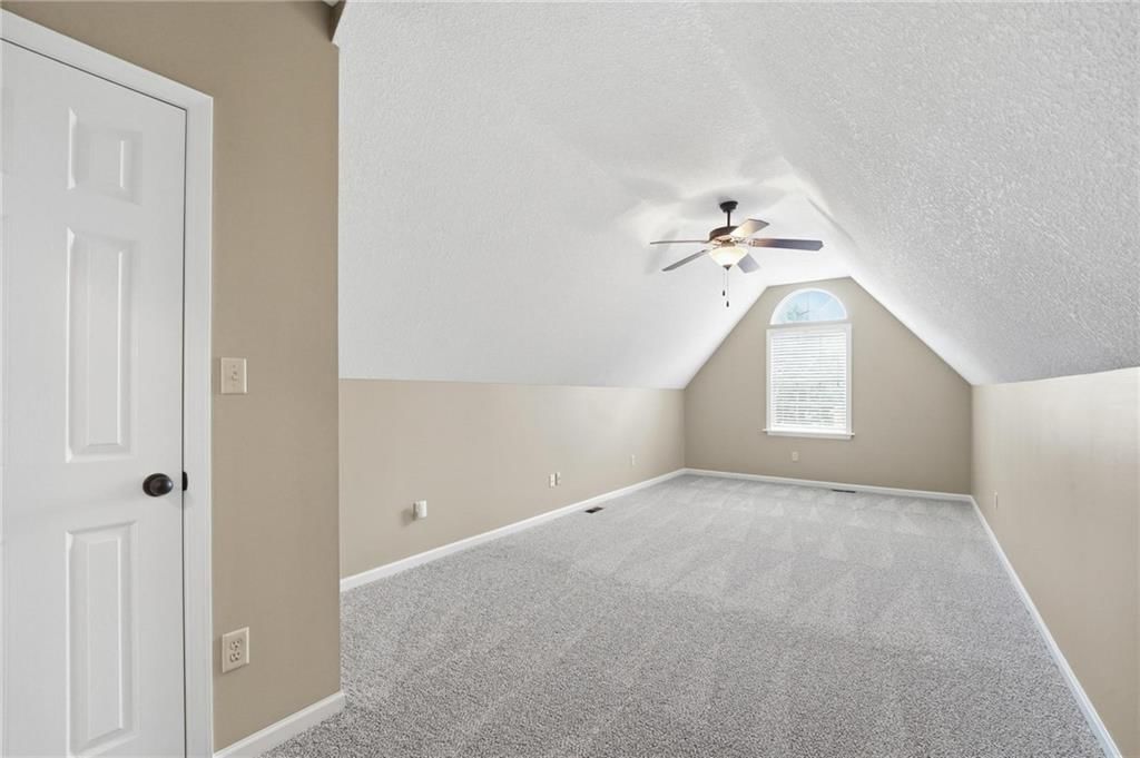 908 SE 12th Street — photo 34