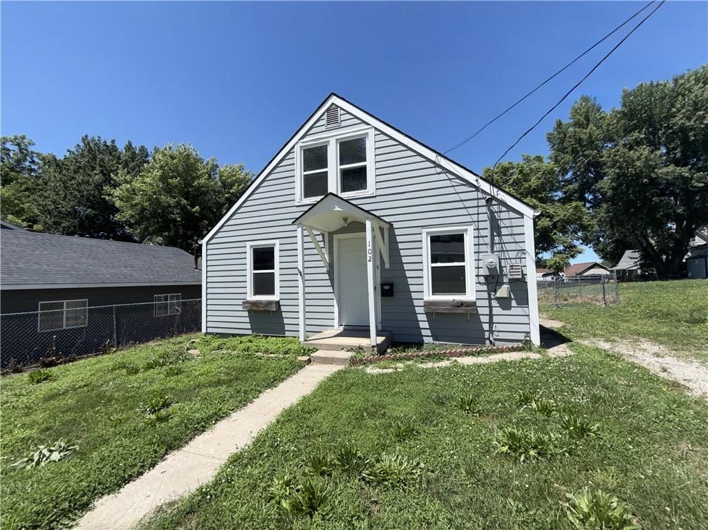 102 W Black Diamond Street, Richmond, MO
