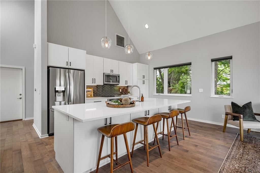2549 Tracy Avenue — photo 13