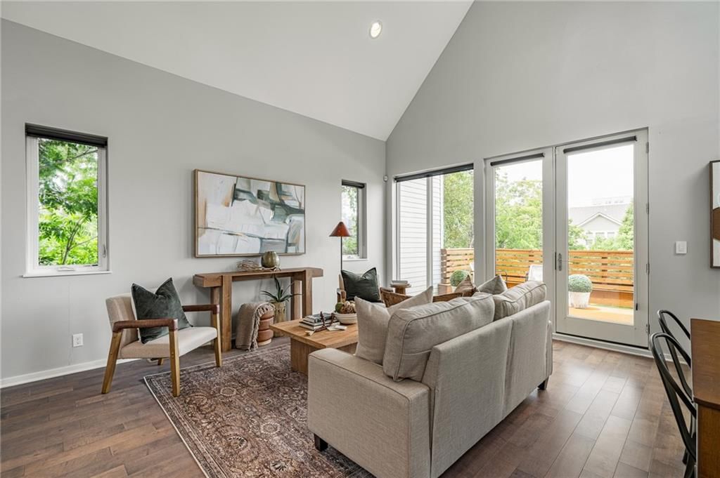 2549 Tracy Avenue — photo 20