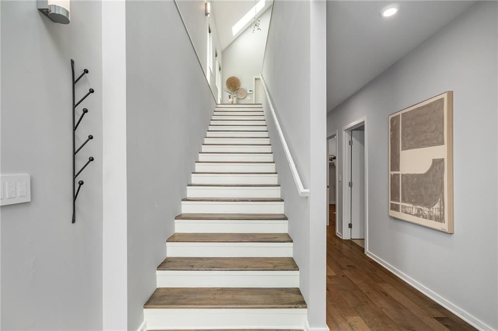 2549 Tracy Avenue — photo 29