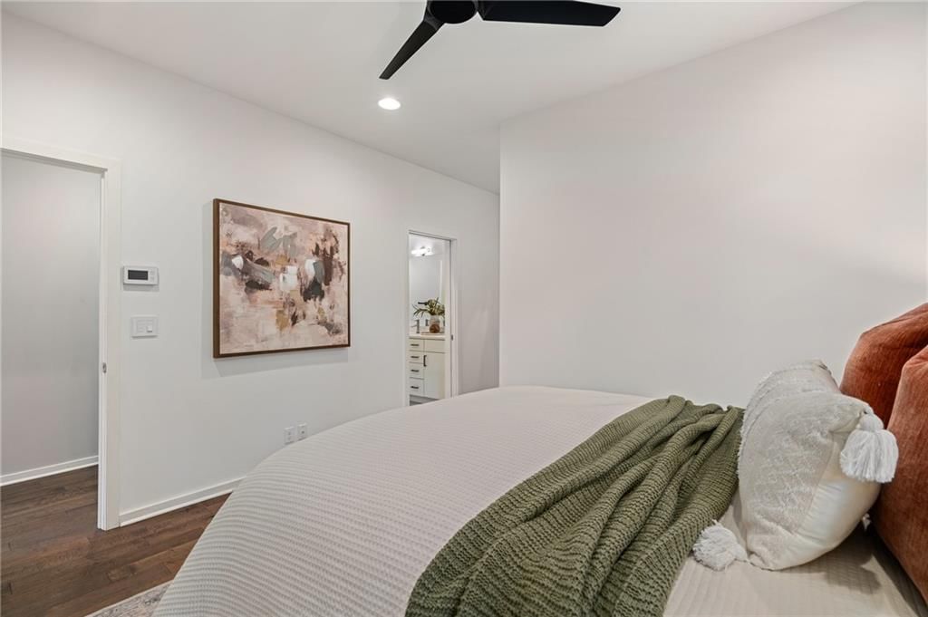 2549 Tracy Avenue — photo 32