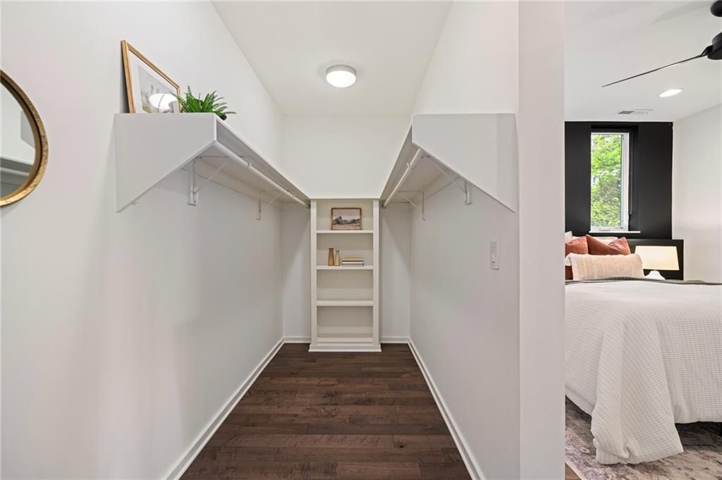 2549 Tracy Avenue — photo 33