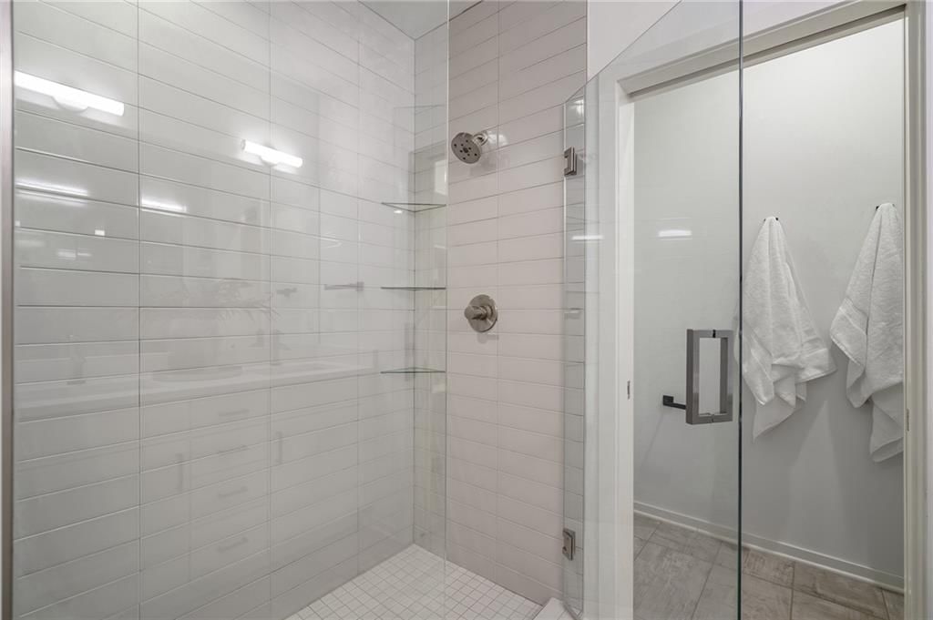 2549 Tracy Avenue — photo 36