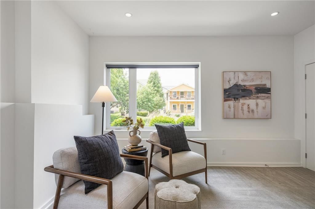 2549 Tracy Avenue — photo 40