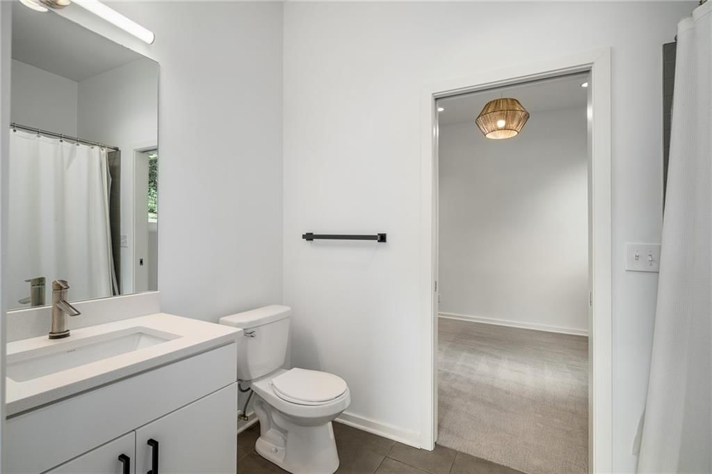 2549 Tracy Avenue — photo 41