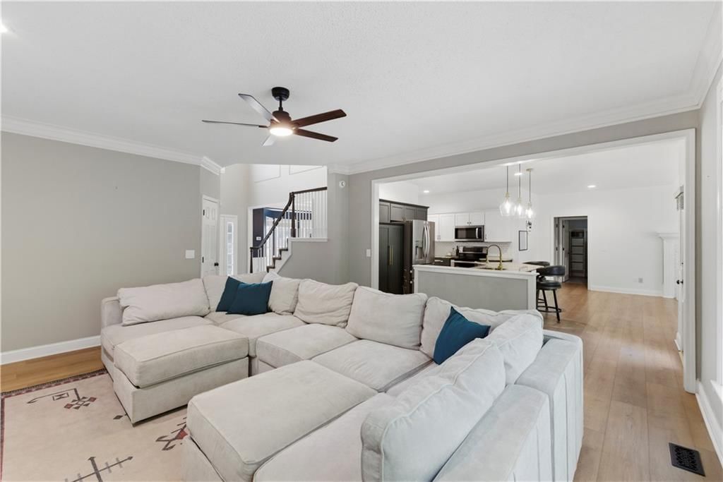13135 KESSLER Street — photo 9