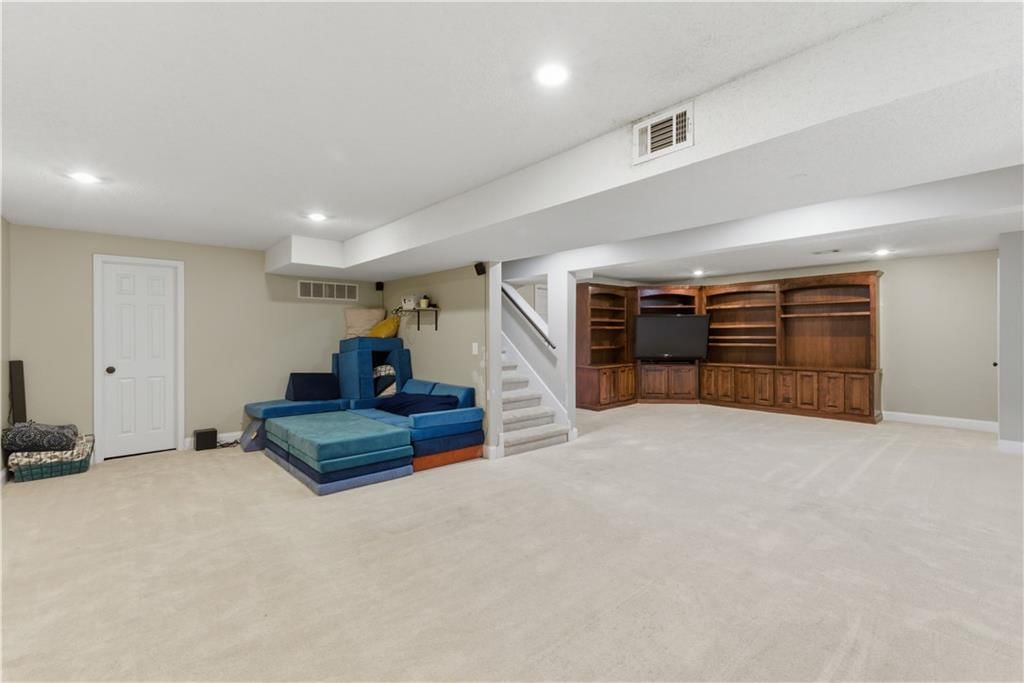 13135 KESSLER Street — photo 32