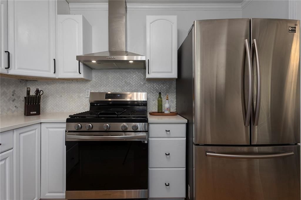 2311 W 76th Street — photo 11