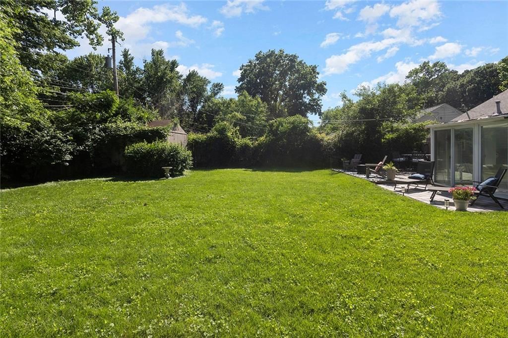 2311 W 76th Street — photo 31