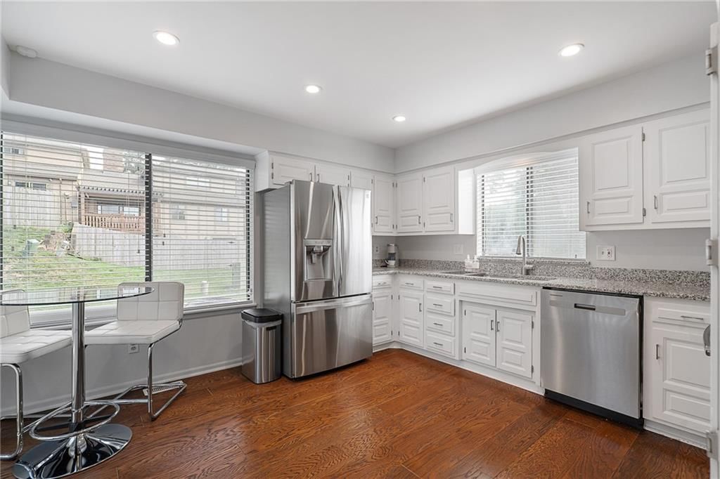 9736 Reeder Street — photo 10