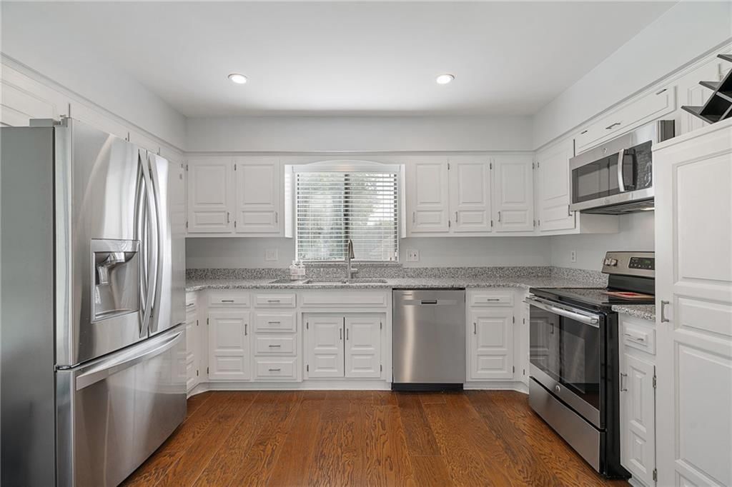 9736 Reeder Street — photo 12