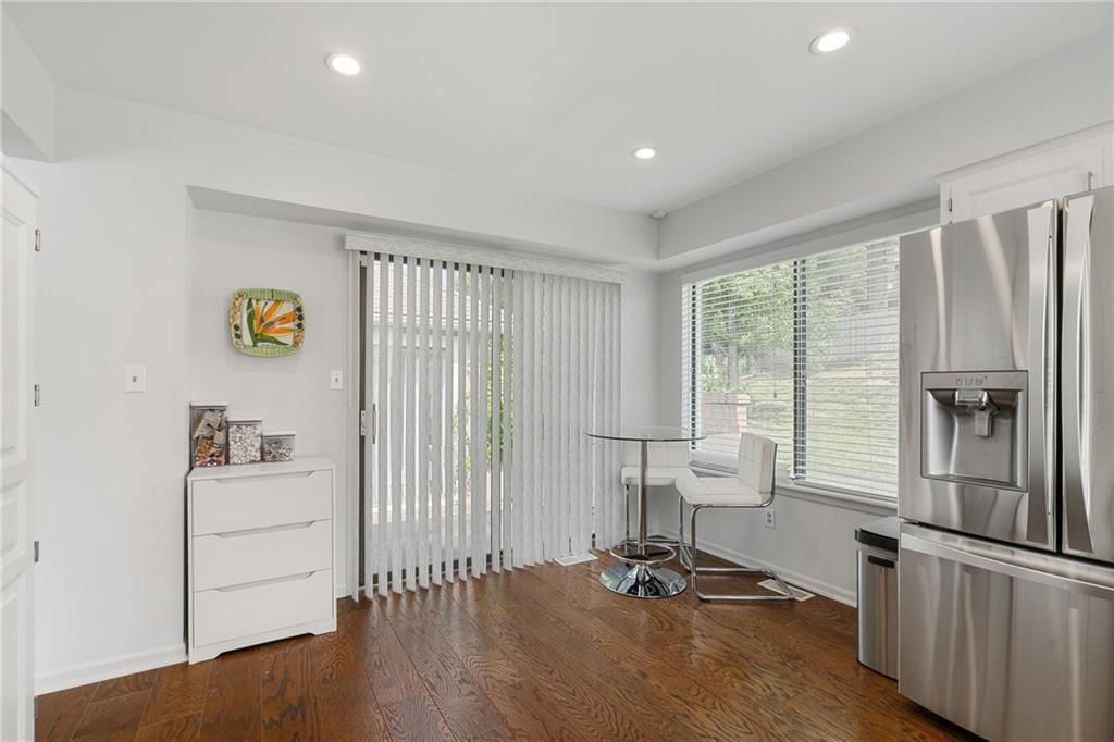 9736 Reeder Street — photo 14