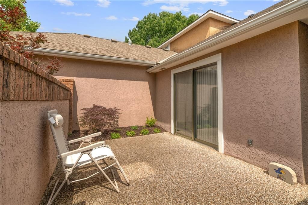 9736 Reeder Street — photo 29