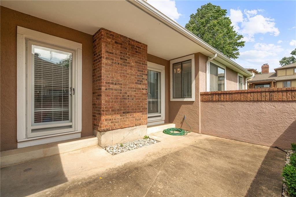9736 Reeder Street — photo 31