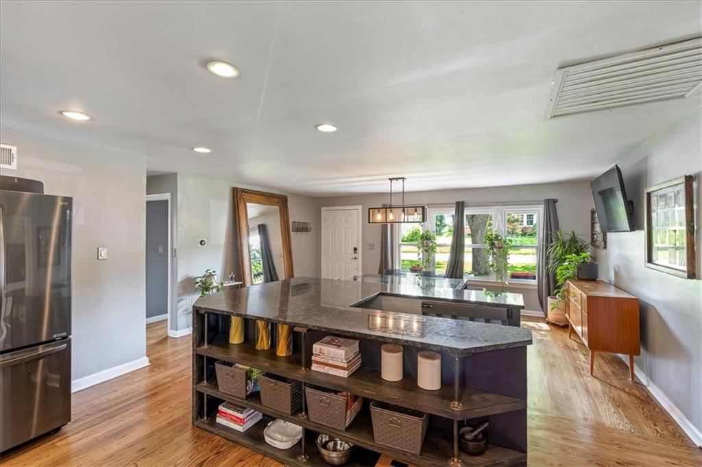 5629 Reeds Road — photo 8
