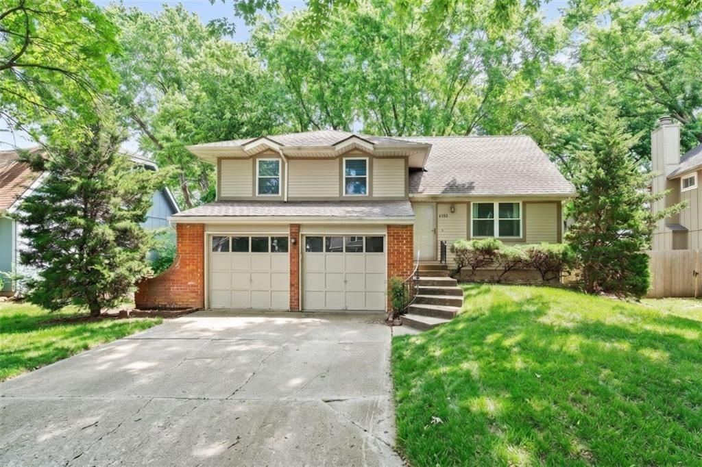 14805 S Bradley Drive — photo 1