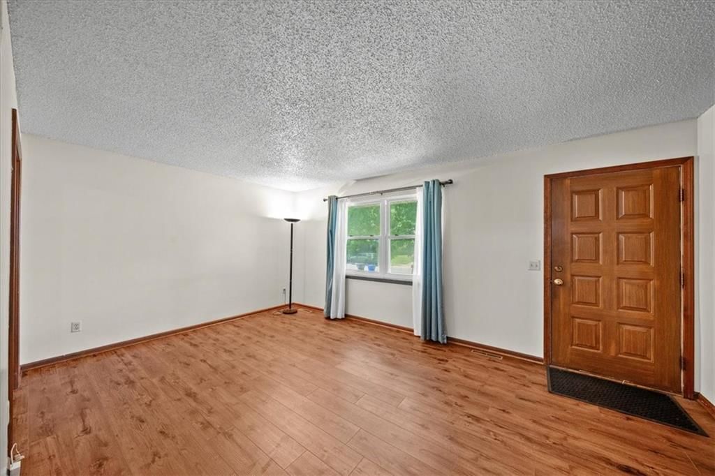 14805 S Bradley Drive — photo 5