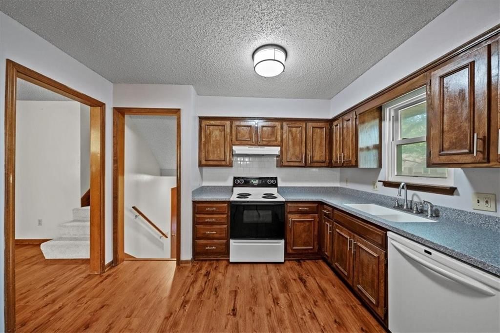 14805 S Bradley Drive — photo 9