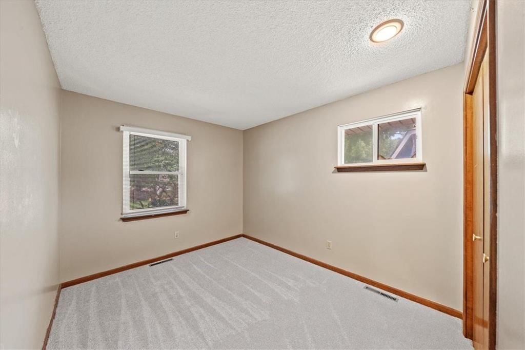 14805 S Bradley Drive — photo 17