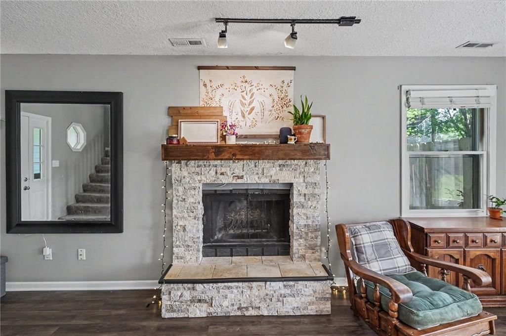 420 Cattleman Court — photo 8