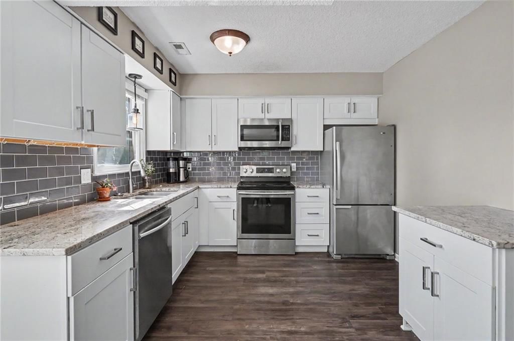 420 Cattleman Court — photo 13