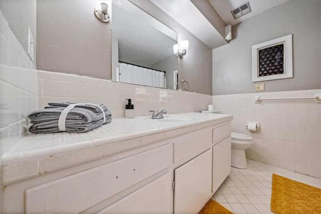 8701 Evanston Avenue — photo 10
