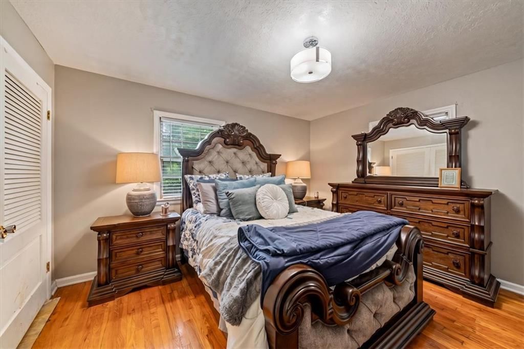8701 Evanston Avenue — photo 12