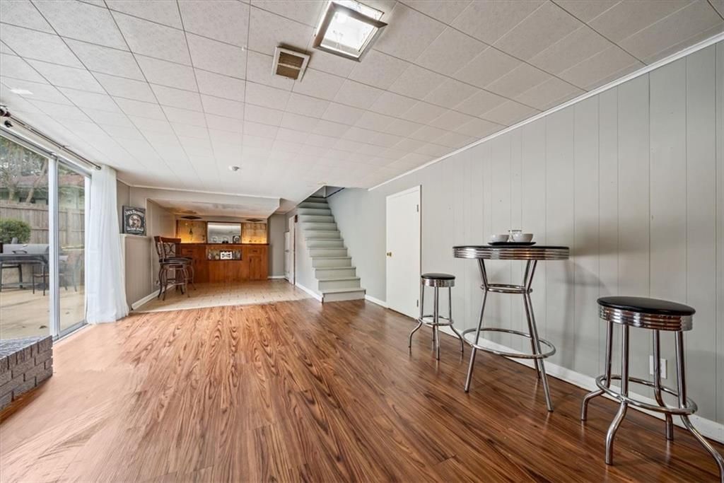 8701 Evanston Avenue — photo 16