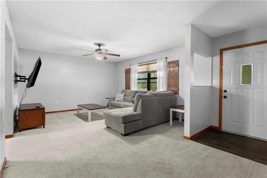 203 W Phillips Street — photo 8