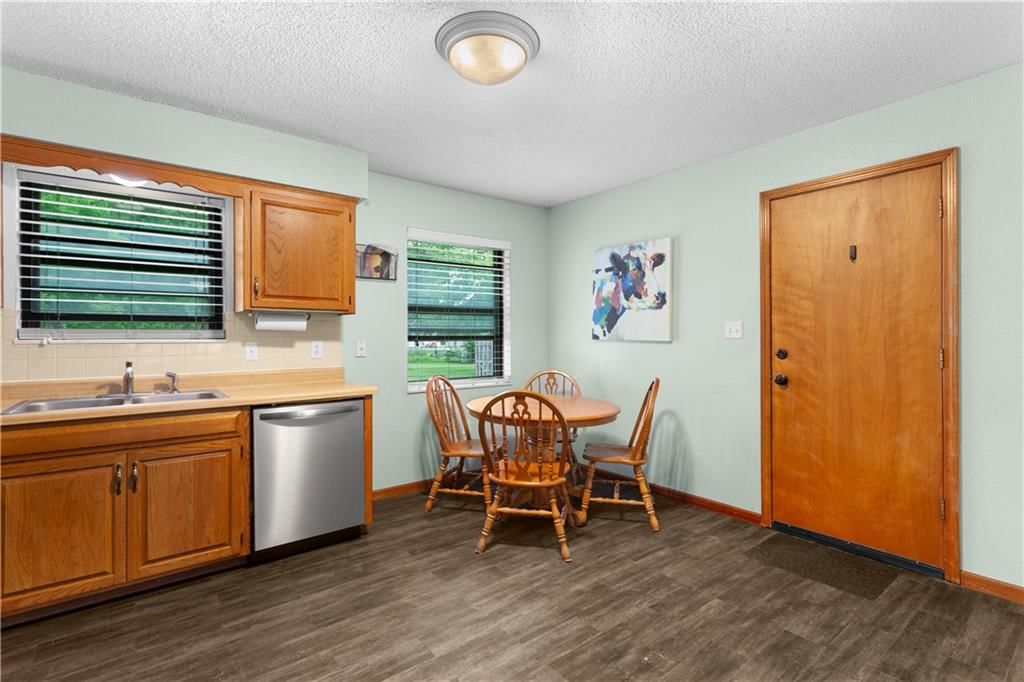 203 W Phillips Street — photo 14