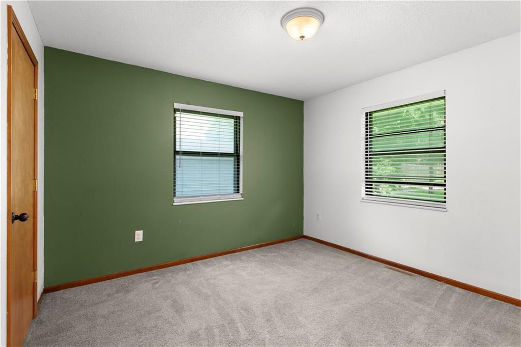 203 W Phillips Street — photo 17