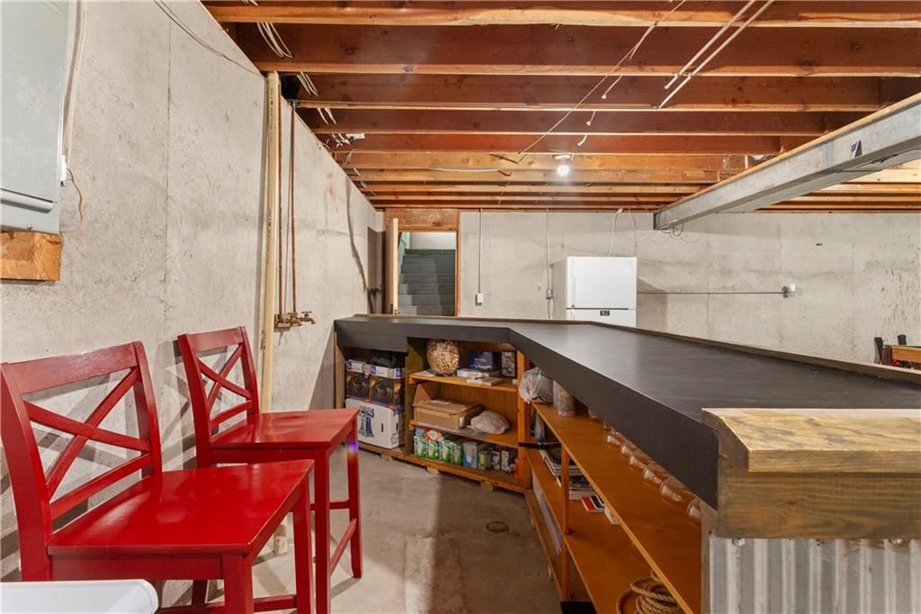 203 W Phillips Street — photo 25