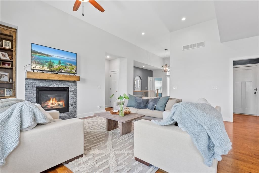 204 E Woodland Avenue — photo 8